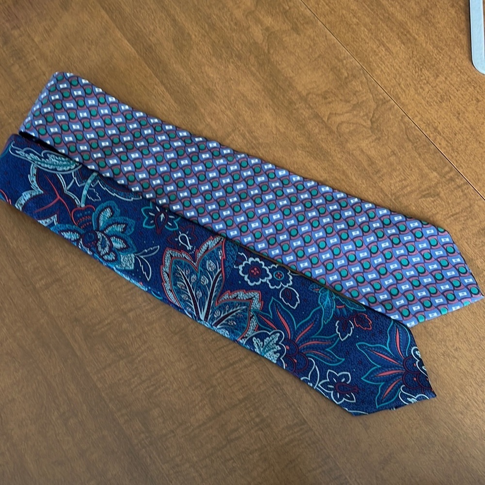 Men’s Neckties Blue Purple Teal Paisley Geometric Boston Trader’s Isaco tie